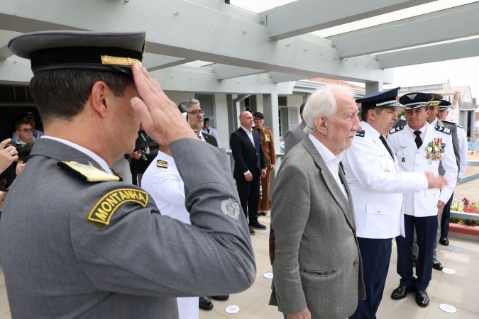 Vice-governador participa das celebrações do Dia do Aviador e dos 120 anos do voo do 14-bis