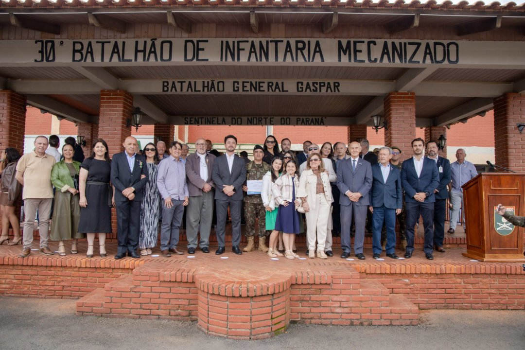 30º BIMec celebra 58 anos de instalação e recebe homenagem da Prefeitura de Apucarana pela ajuda humanitária após temporal