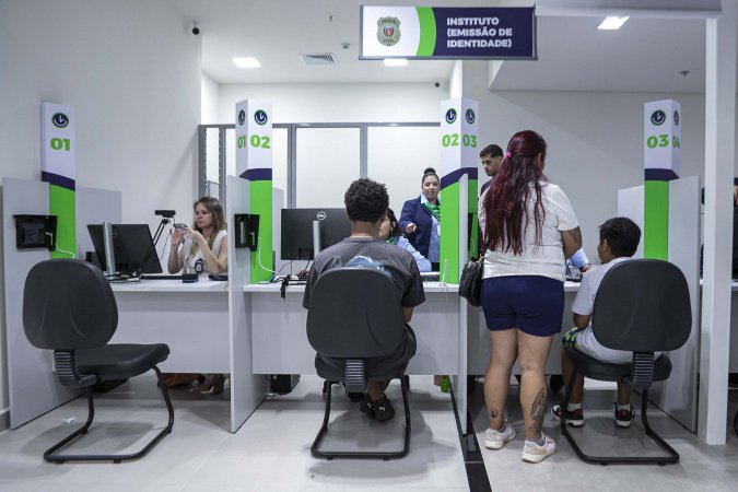 Em um ano, Poupatempo Paraná realiza mais de 4,5 milhões de atendimentos