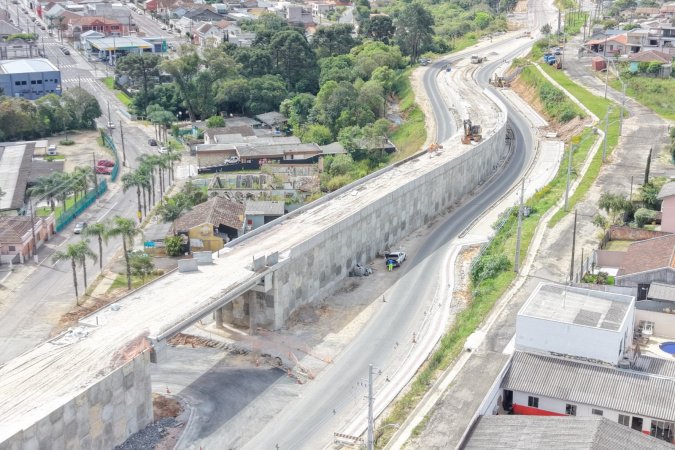 Em Palmeira, viaduto que integra obra de restauração em concreto da PR-151 está na fase final