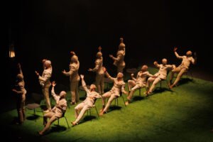 Balé Teatro Guaíra estreia espetáculo que une memória, coletividade e dança contemporânea
