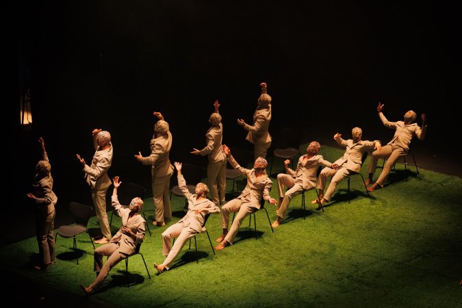 Balé Teatro Guaíra estreia espetáculo que une memória, coletividade e dança contemporânea